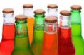 /album/fotogaleria/a12596786-detalle-de-varios-sabores-surtidos-de-bebidas-gaseosas-naranja-limon-lima-fresa-y-cuellos-de-botella-jpg/
